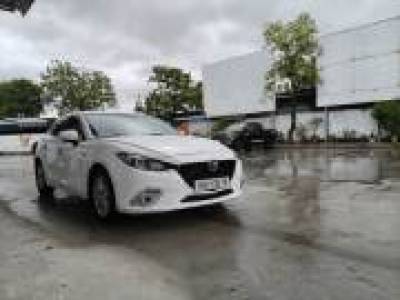 Mazda 3 1.5 AT - 2016