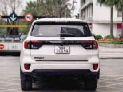 Ford Everest Sport 2.0L 4x2 AT - 2024