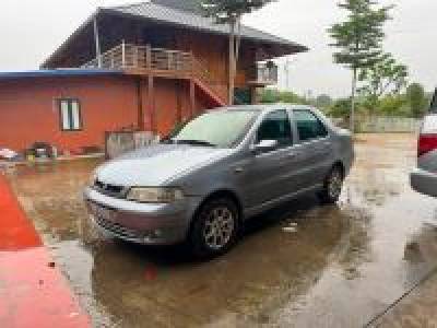Fiat Albea ELX - 2007