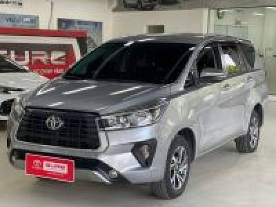 Toyota Innova E 2.0 MT - 2021
