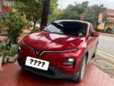 VinFast VF6 Eco - 2025