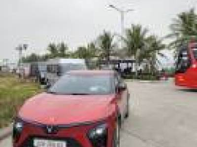 VinFast VF7 Eco - 2025