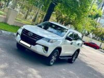 Toyota Fortuner 2.4G 4x2 AT - 2019