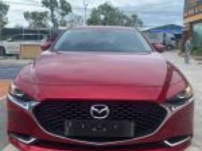 Mazda 3 1.5L Luxury - 2020