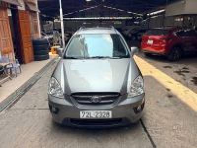 Kia Carens SX 2.0 AT - 2010