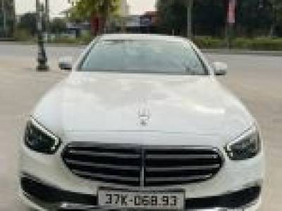 Mercedes Benz E class E200 Exclusive - 2022