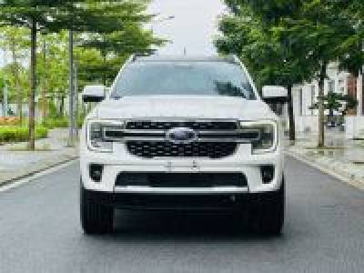 Ford Everest Platinum 2.0L 4x4 AT - 2025