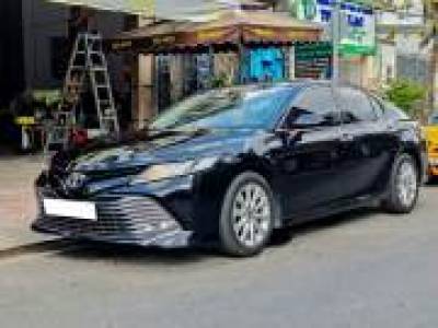 Toyota Camry 2.0G - 2020