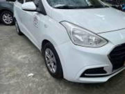 Hyundai i10 1.2 MT - 2021