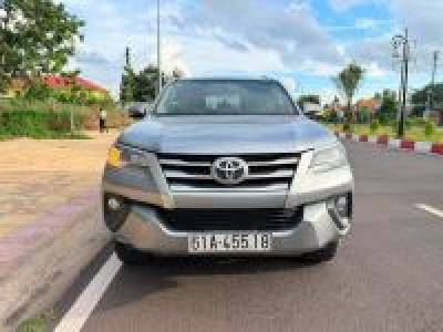 Toyota Fortuner 2.4G 4x2 MT - 2017