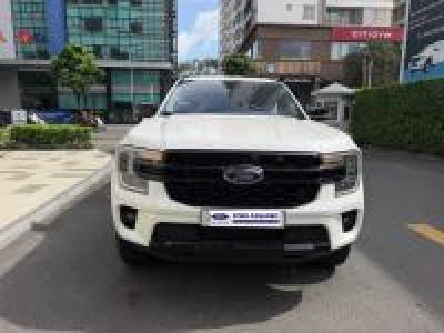 Ford Everest Sport 2.0L 4x2 AT - 2025