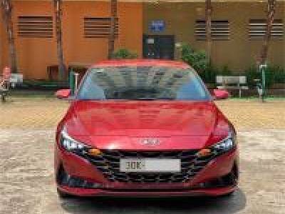 Hyundai Elantra 2.0 AT Cao cấp - 2022