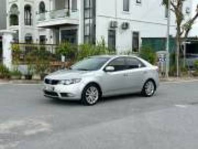 Kia Cerato 1.6 AT - 2010