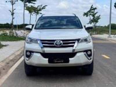 Toyota Fortuner 2.4G 4x2 AT - 2018