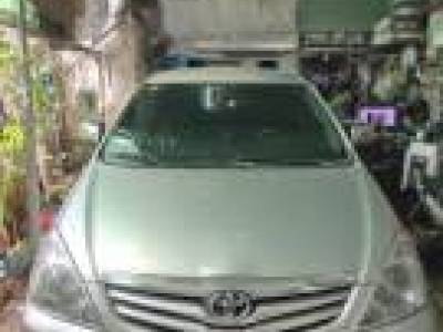 Toyota Innova G - 2011