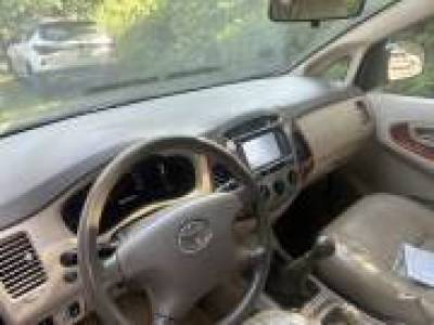 Toyota Innova G - 2008